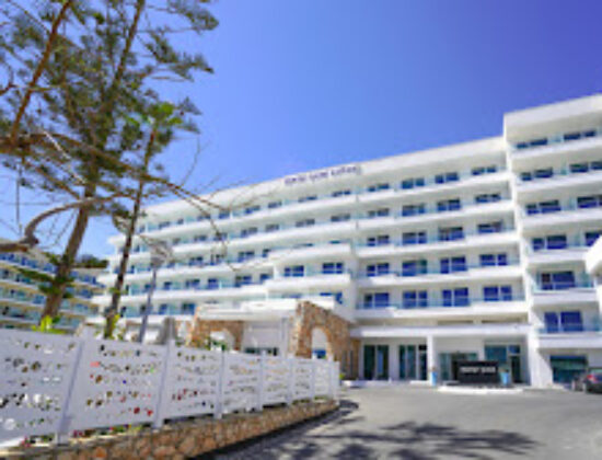 Melini Hotel Suites