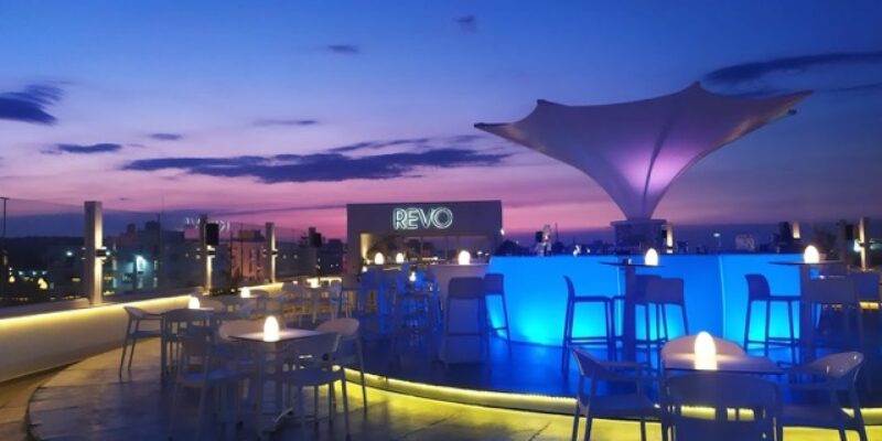 REVO, Revolving Lounge Bar