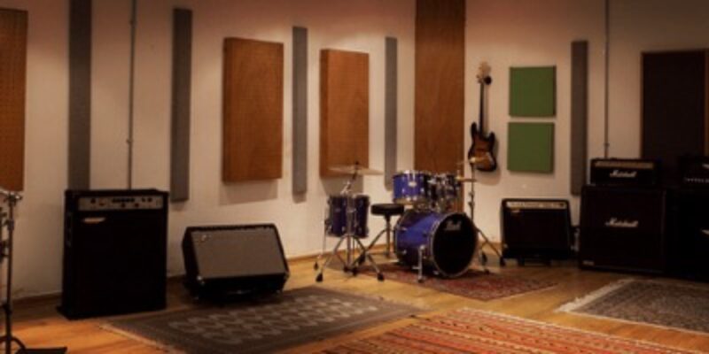 PLAYROOM Recording Studio